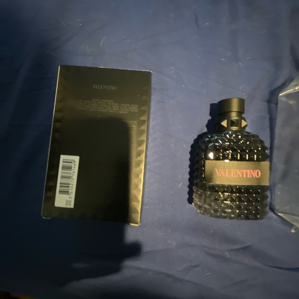 Valentino Black and Red Men's Fragrance